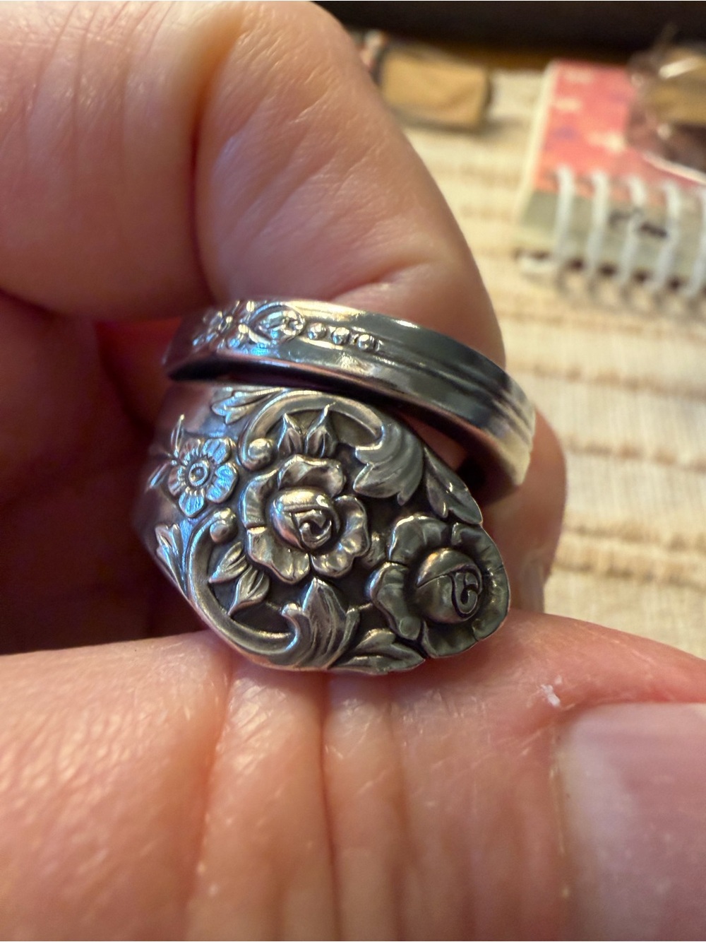 Vintage WM A Rogers /Oneida Rose Pattern Floral Spoon Ring SZ 9